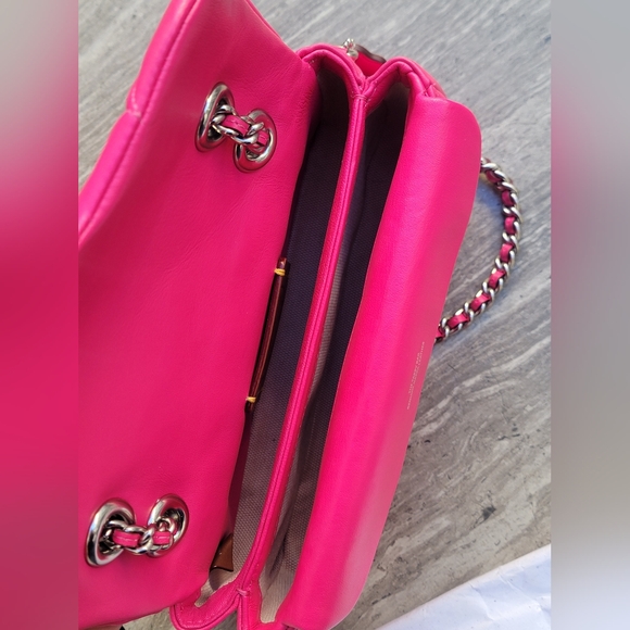 Coach Quilted Tabby 20 Dragonfruit - Picture 14 of 16